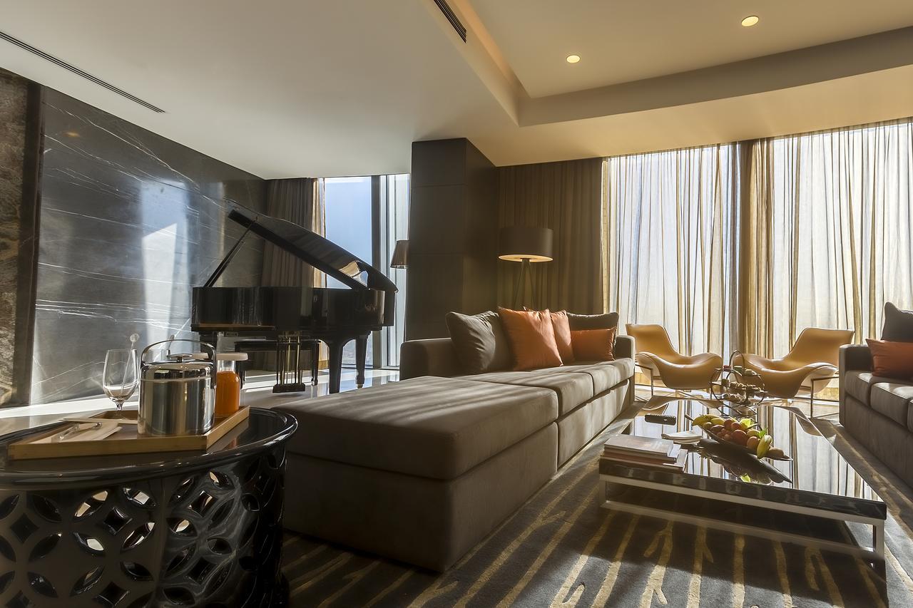 Hotel Rotana 5*