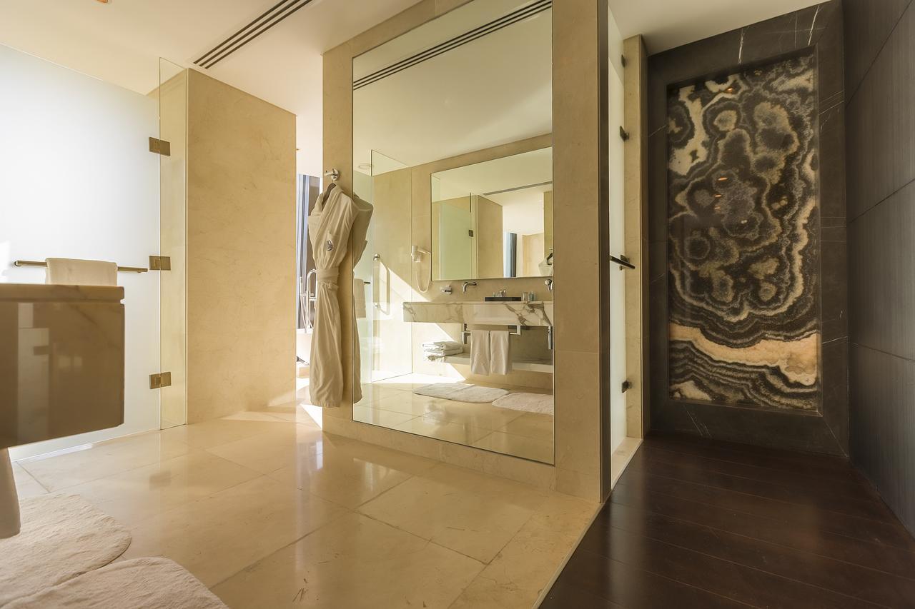 Hotel Rotana 5*